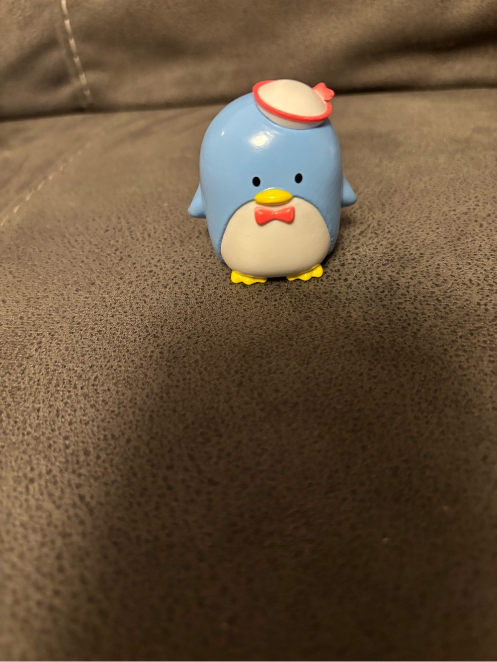 🐧 Sanrio Blue Tuxedo Sam Figure with Red Hat and Yellow Feet 🐧